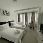 Hotel Sharlota